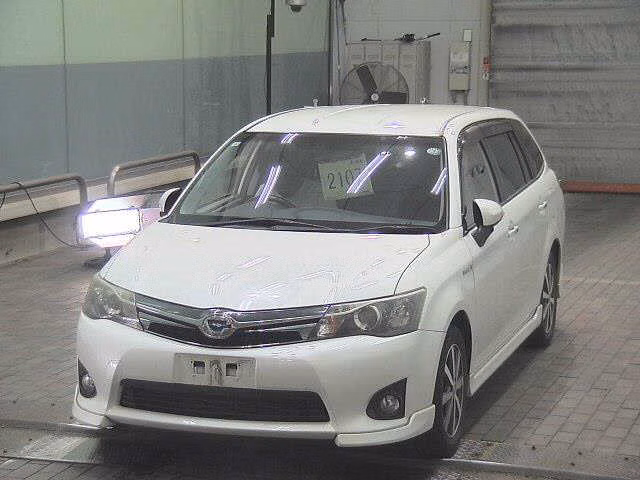 TOYOTA COROLLA FIELDER