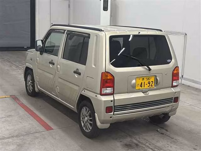 DAIHATSU NAKED