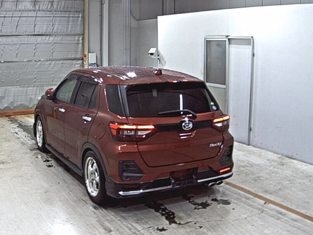 DAIHATSU ROCKY
