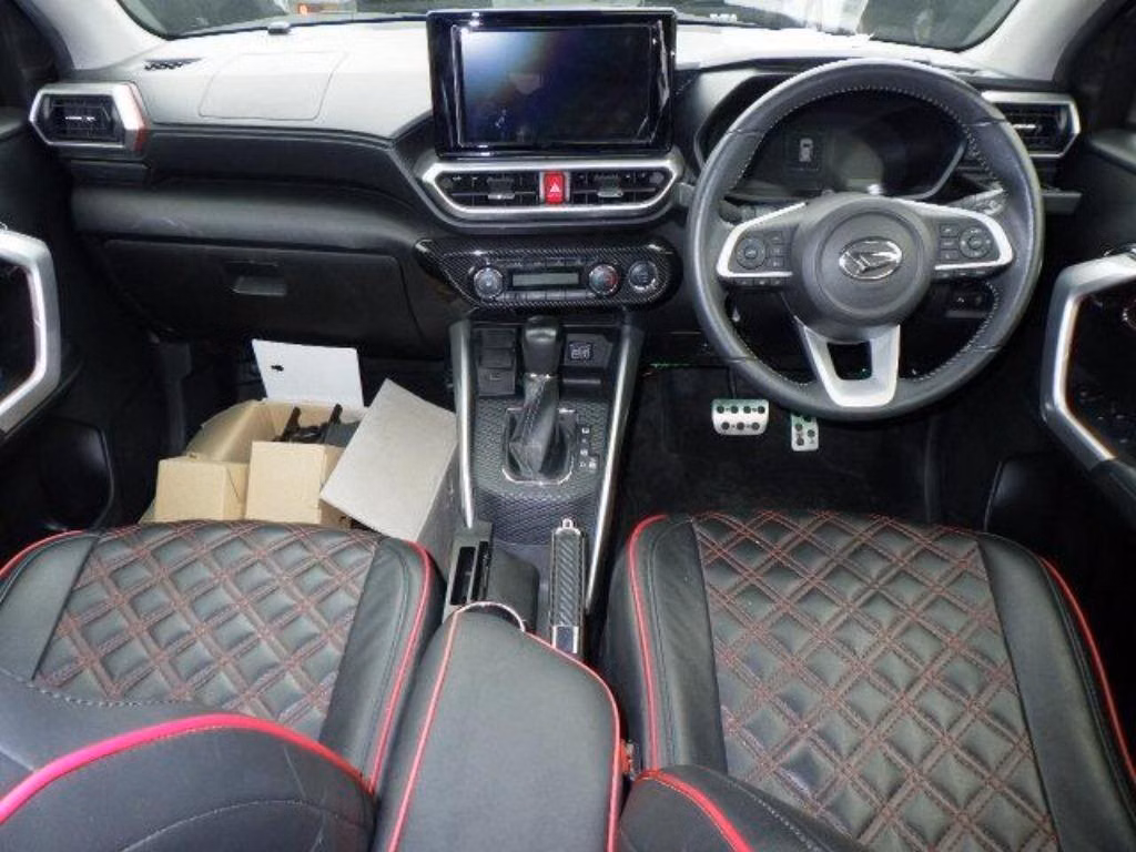 DAIHATSU ROCKY