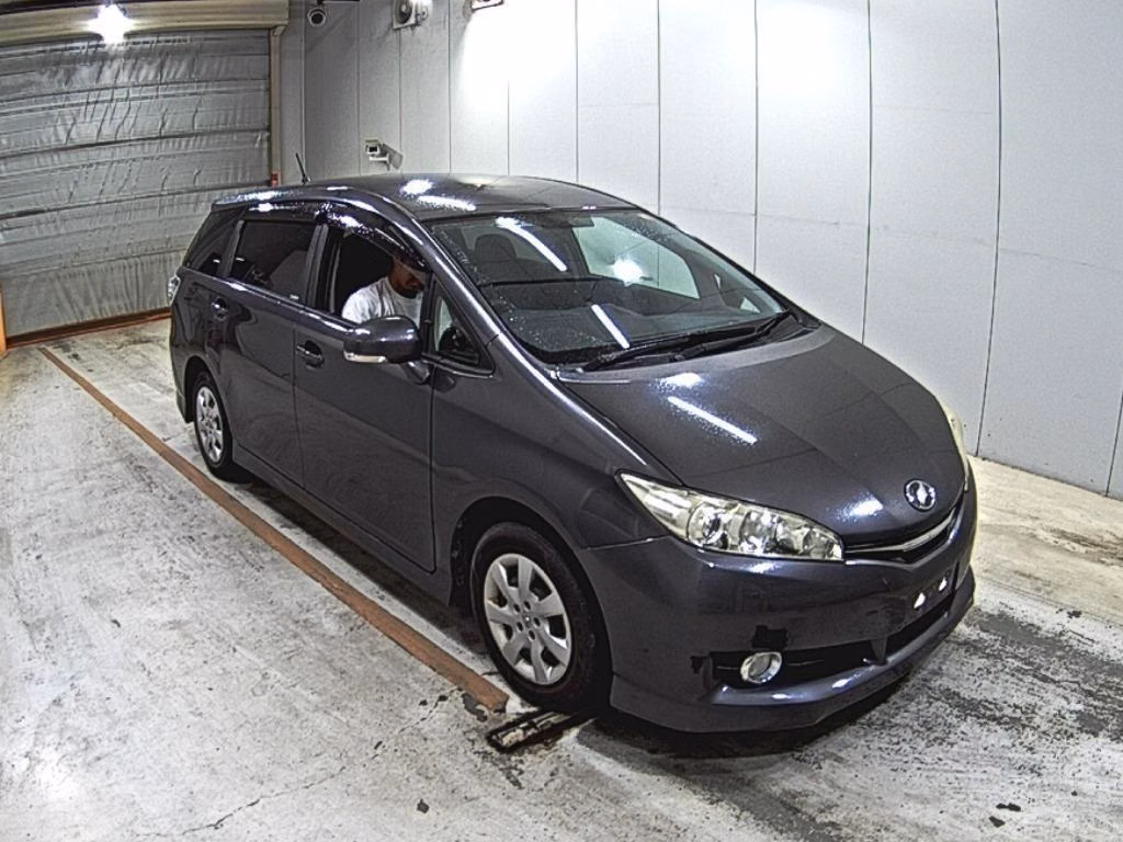 TOYOTA WISH