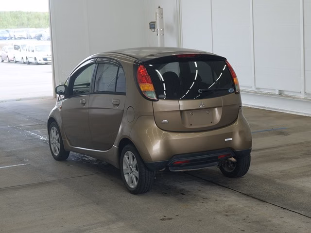 MITSUBISHI I