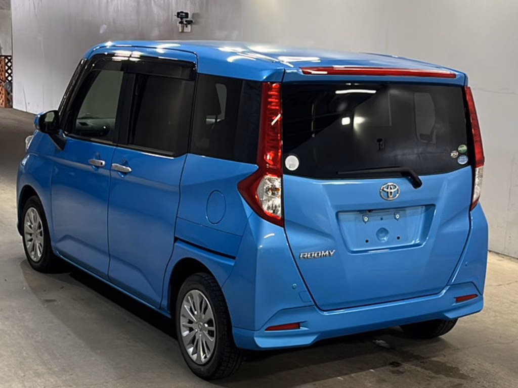 TOYOTA ROOMY