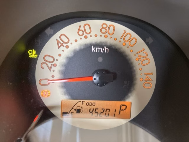 DAIHATSU ESSE