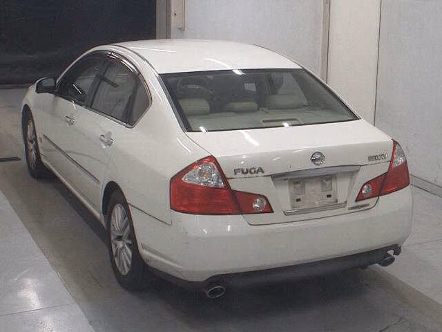 NISSAN FUGA