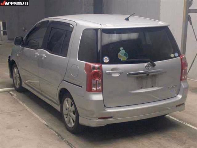 TOYOTA RAUM