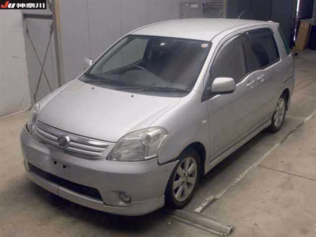 TOYOTA RAUM
