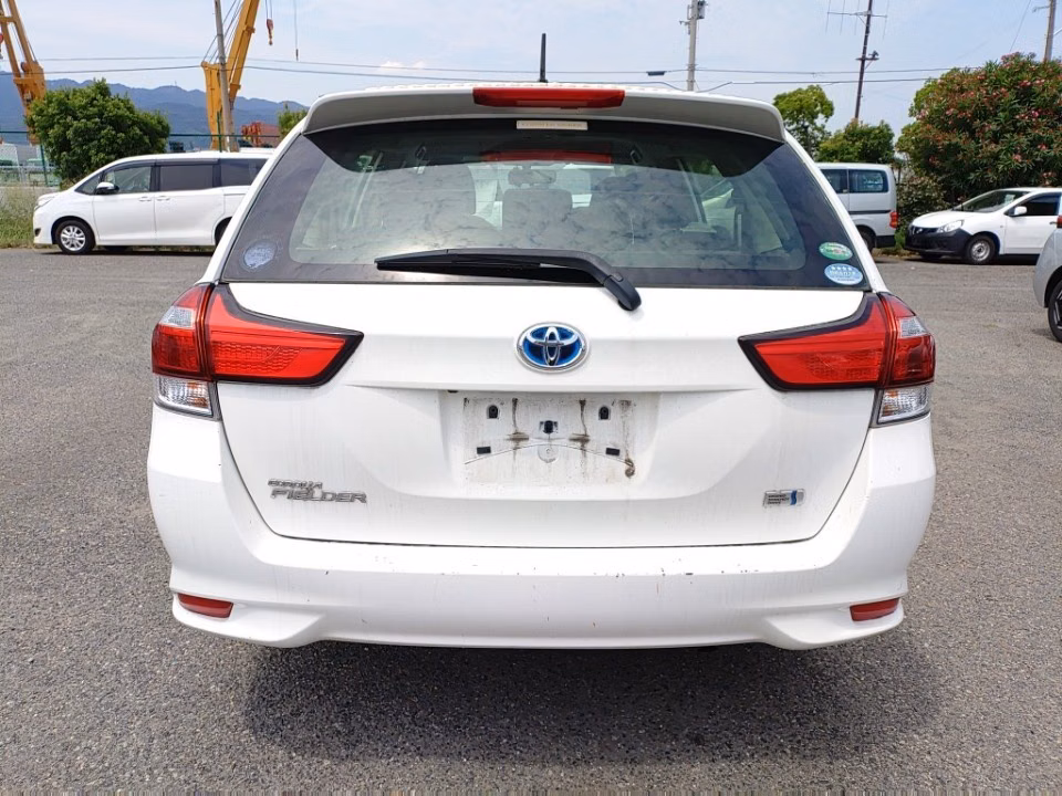 TOYOTA COROLLA FIELDER