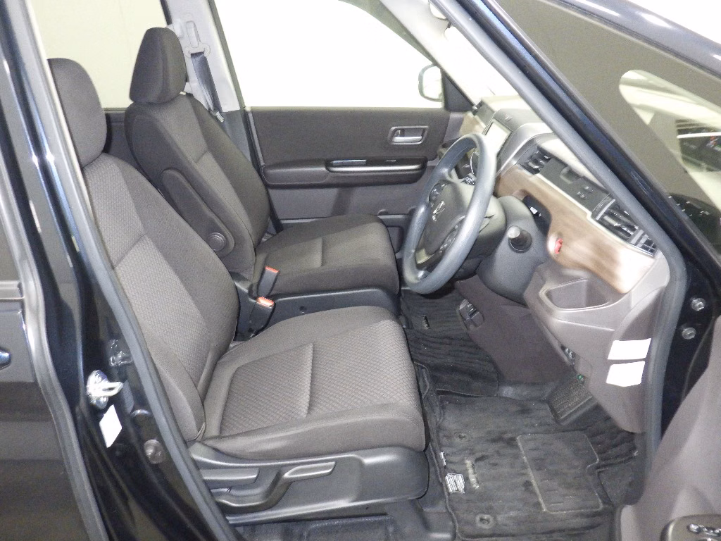 HONDA FREED+