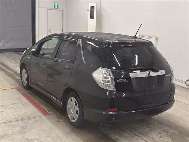 HONDA FIT SHUTTLE