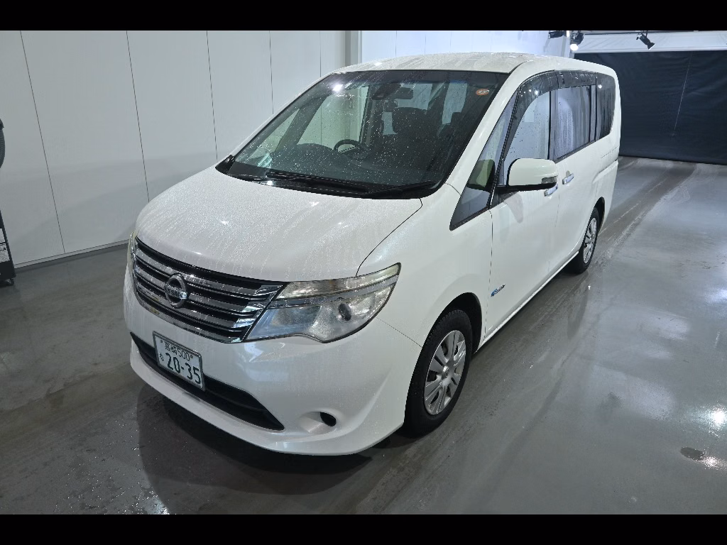 NISSAN SERENA