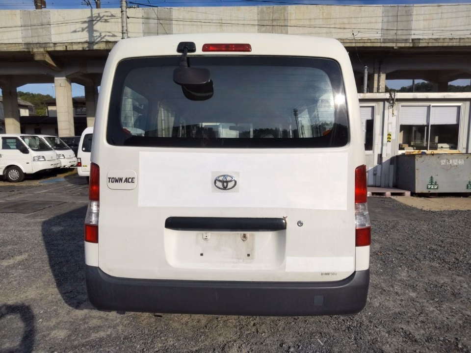 TOYOTA TOWN ACE