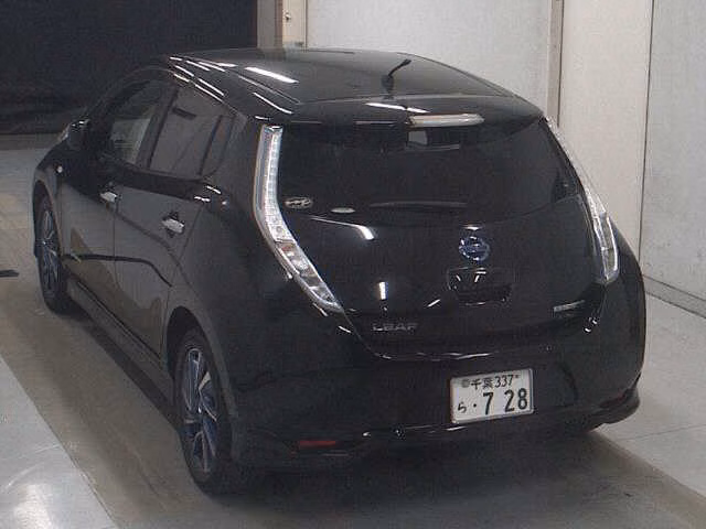 NISSAN LEAF