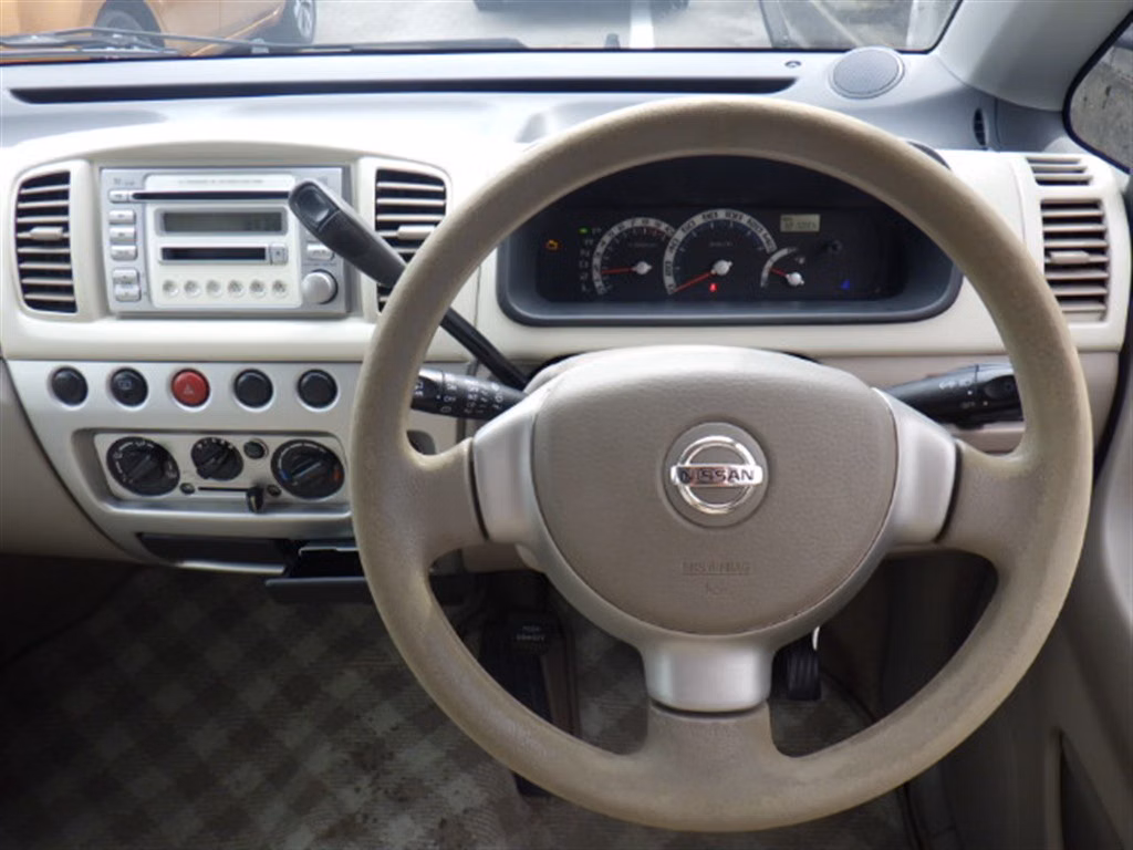 NISSAN MOCO
