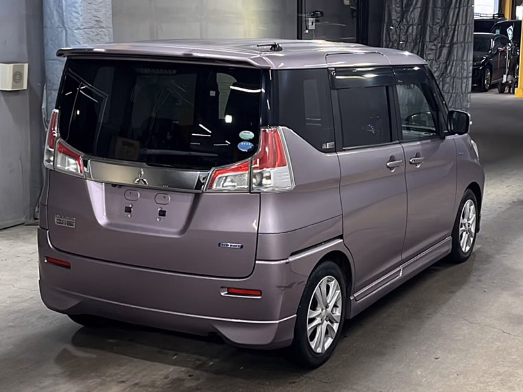 MITSUBISHI DELICA D:2