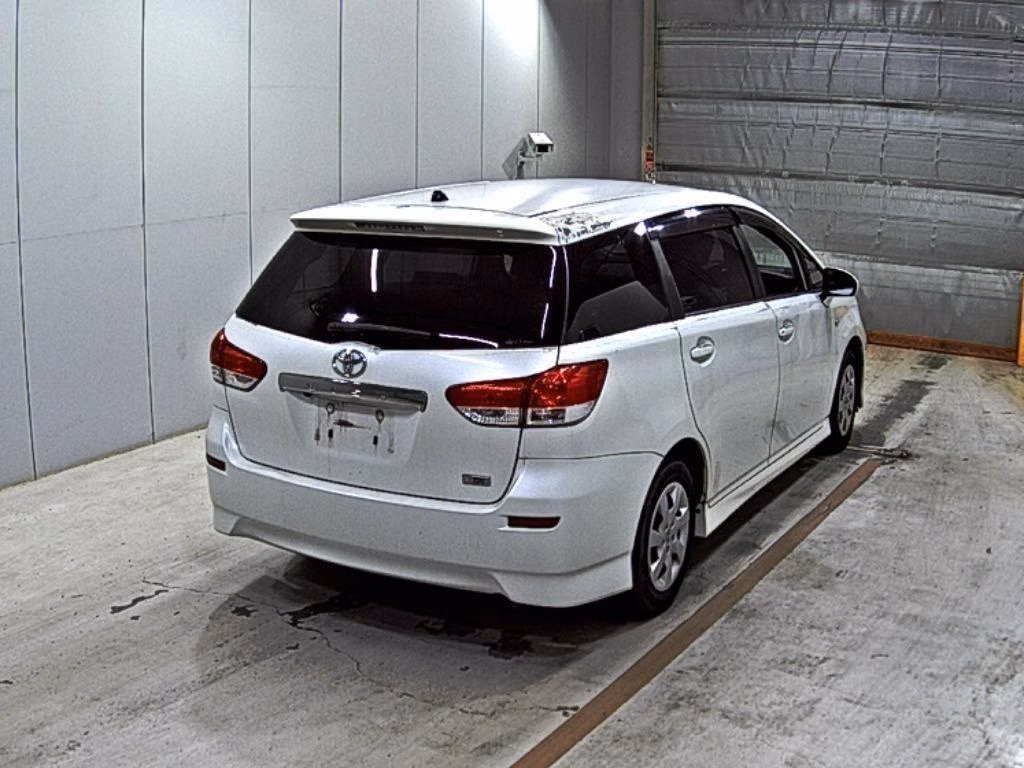 TOYOTA WISH