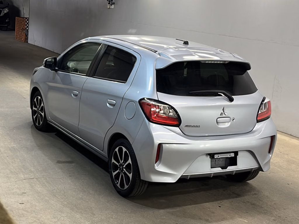 MITSUBISHI MIRAGE