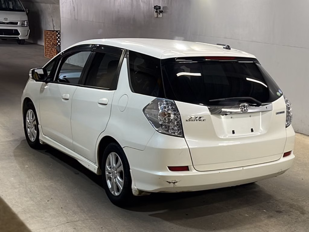 HONDA FIT SHUTTLE