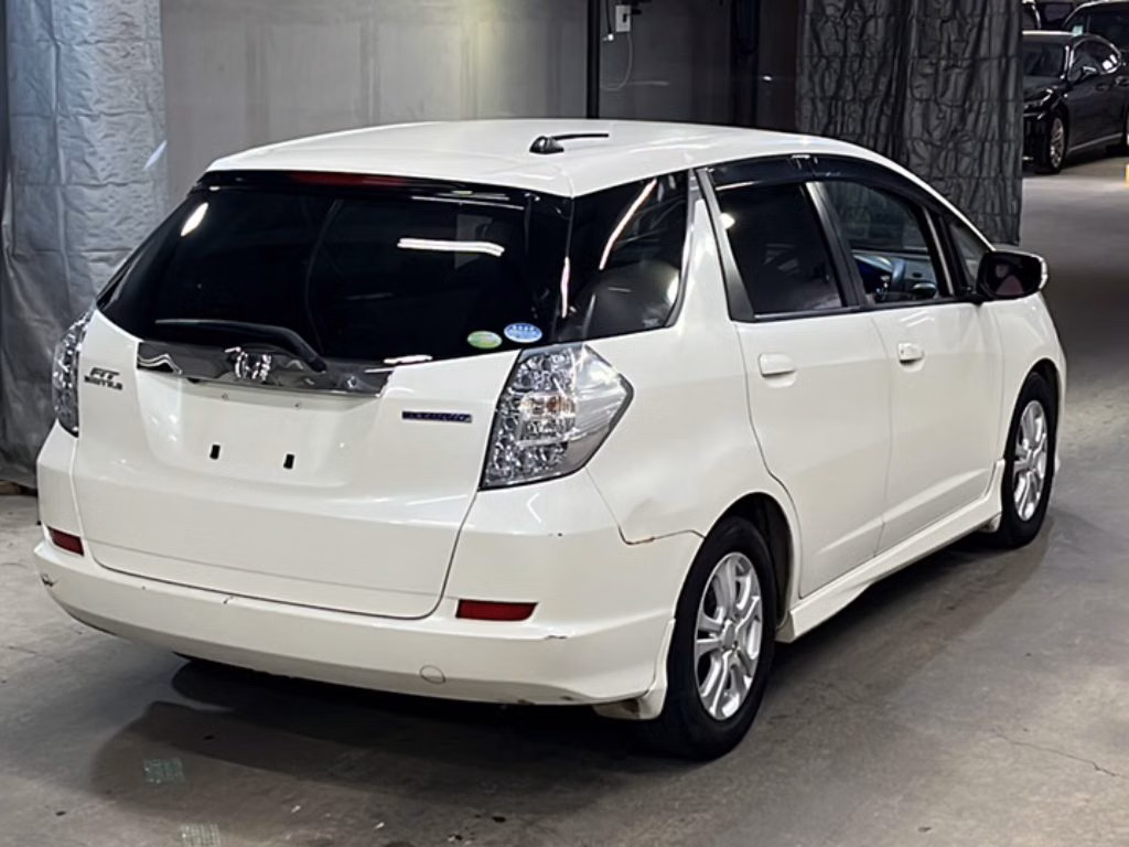 HONDA FIT SHUTTLE