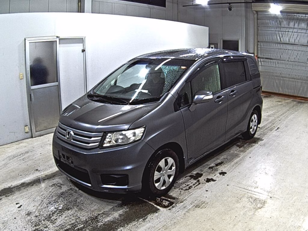 HONDA FREED SPIKE