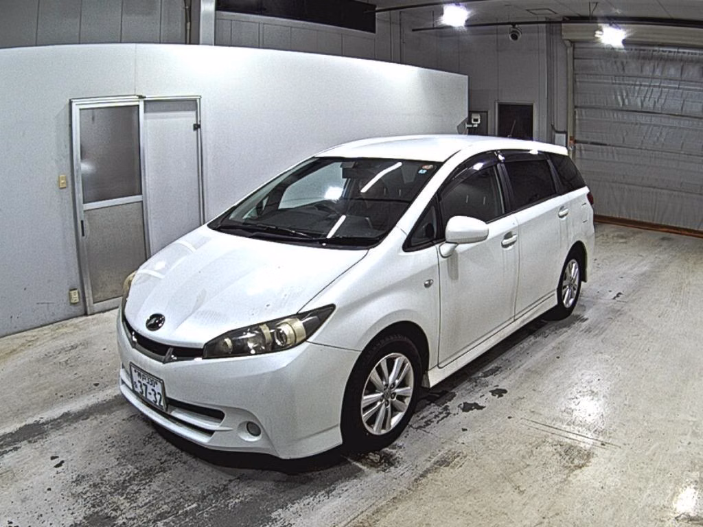 TOYOTA WISH