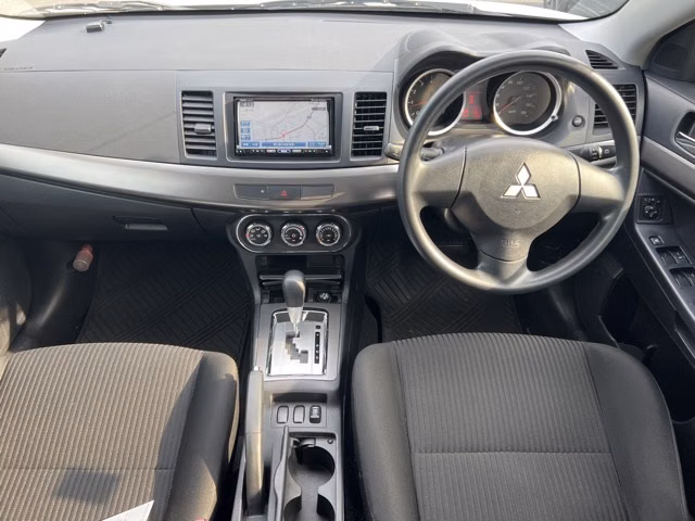 MITSUBISHI GALANT FORTIS
