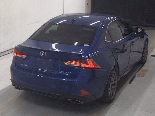 LEXUS IS300