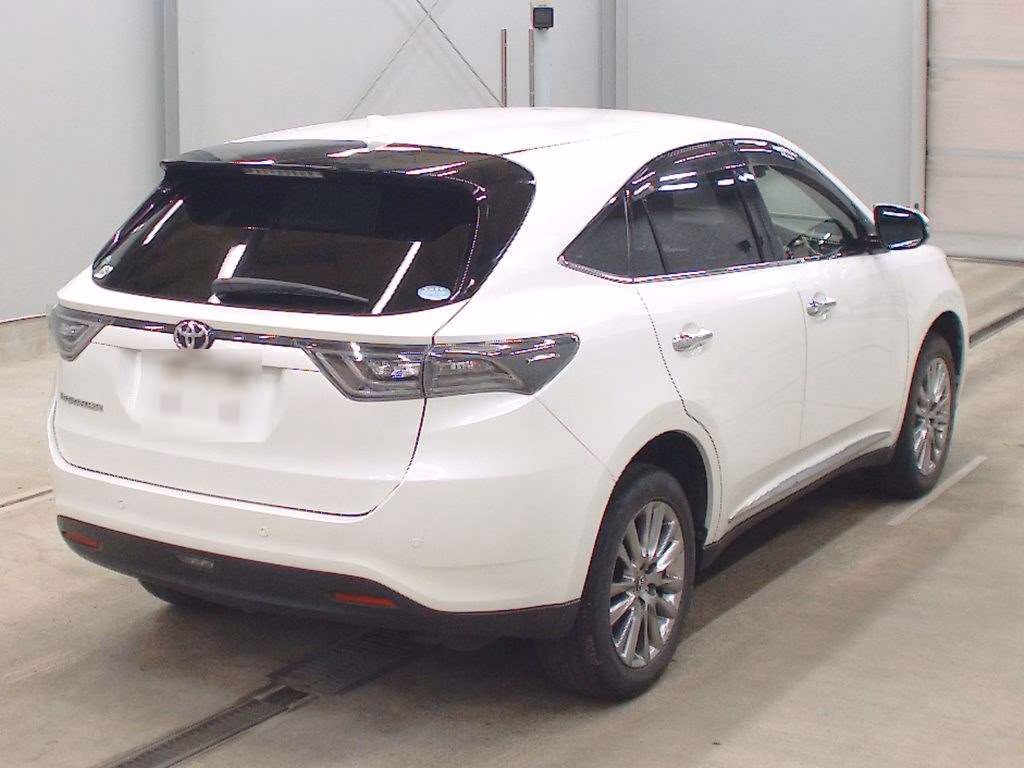 TOYOTA HARRIER