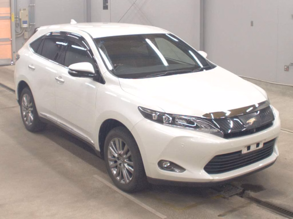 TOYOTA HARRIER