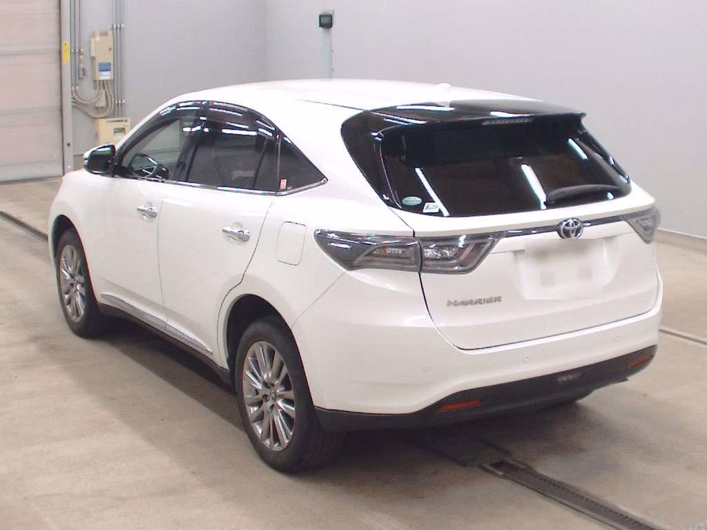 TOYOTA HARRIER