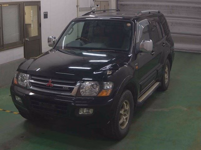 MITSUBISHI PAJERO