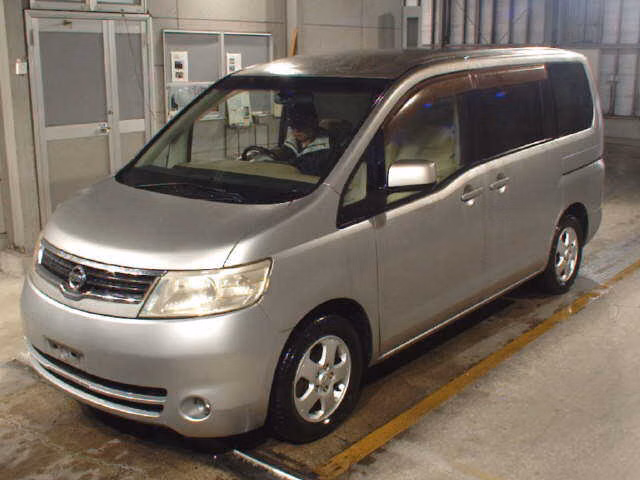 NISSAN SERENA