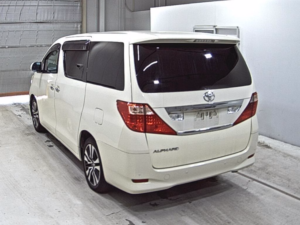 TOYOTA ALPHARD