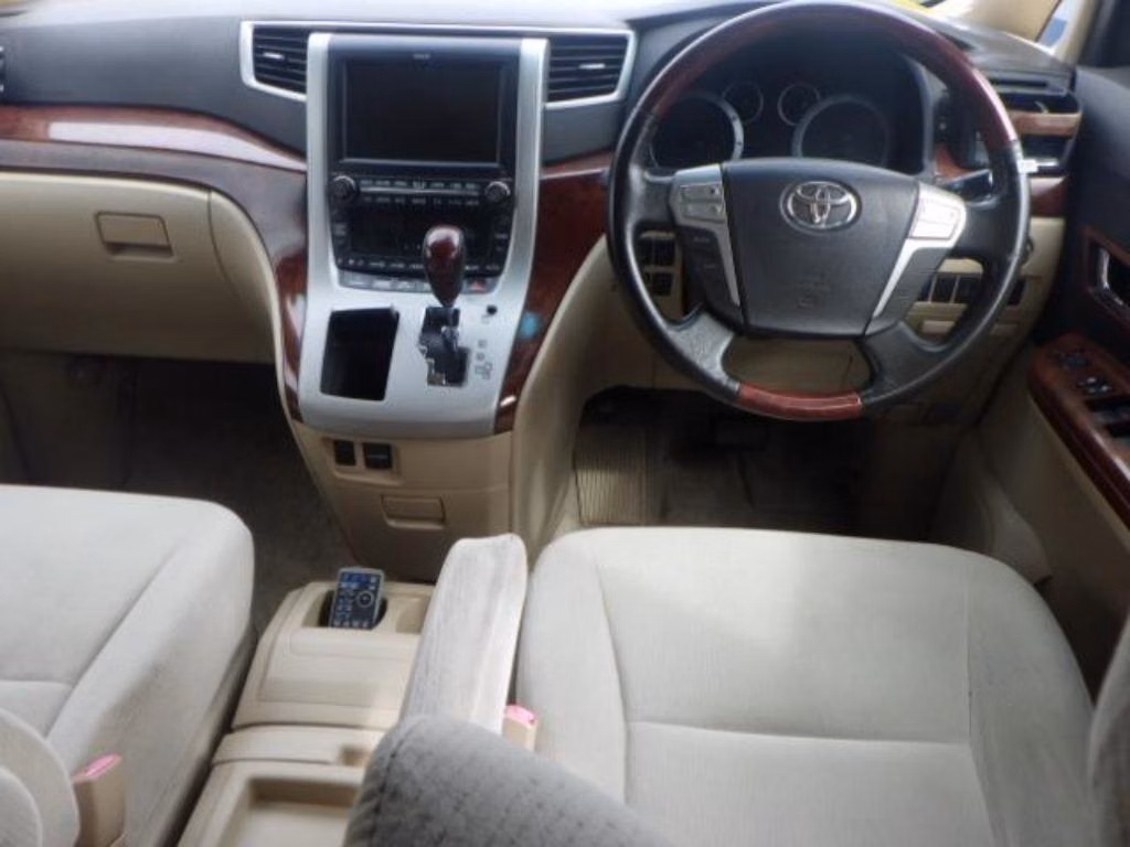 TOYOTA ALPHARD