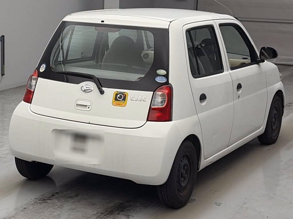 DAIHATSU ESSE