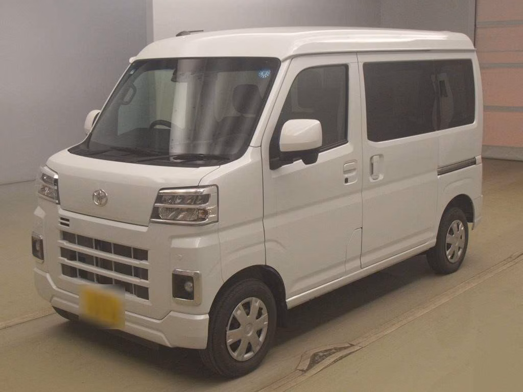 TOYOTA PIXIS VAN