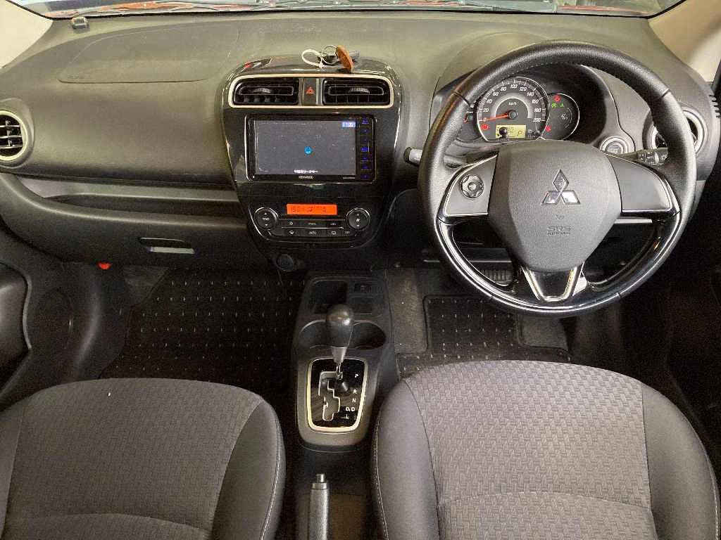 MITSUBISHI MIRAGE