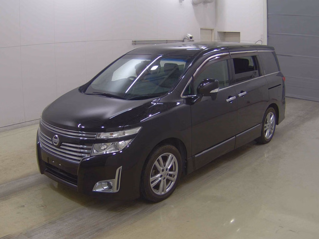 NISSAN ELGRAND