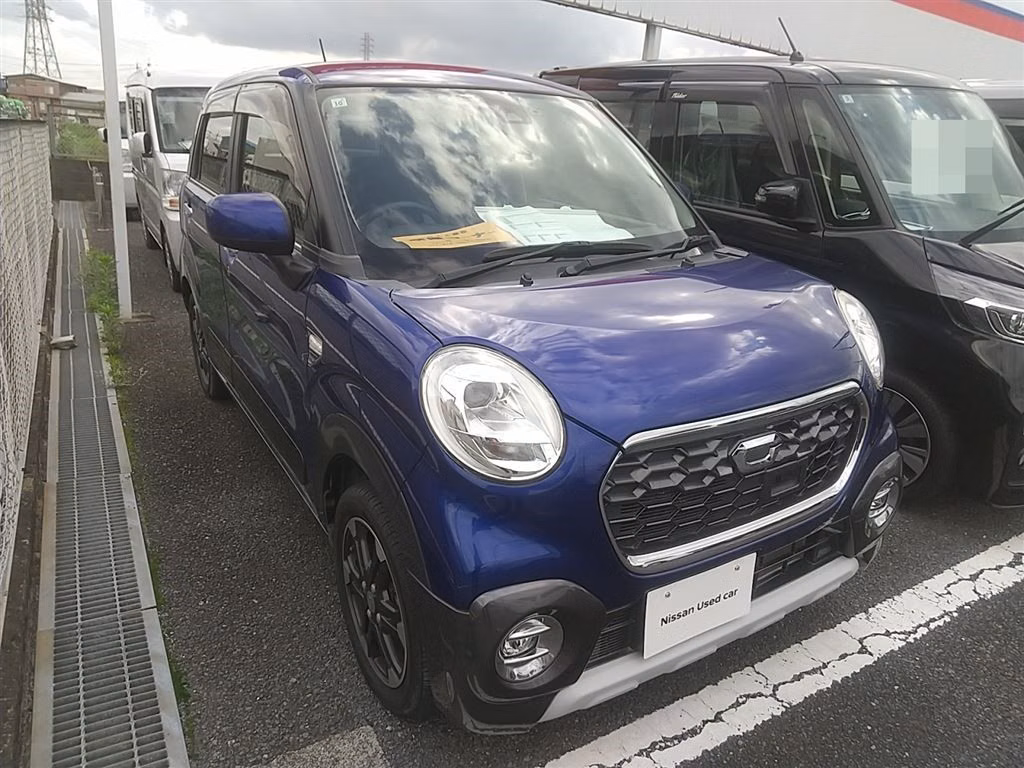 DAIHATSU CAST