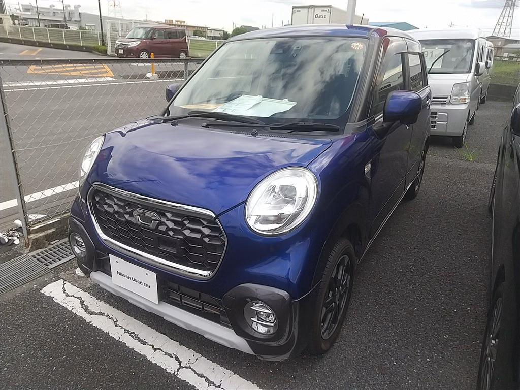 DAIHATSU CAST