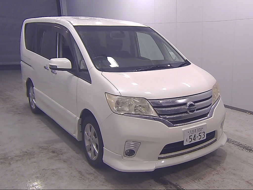 NISSAN SERENA