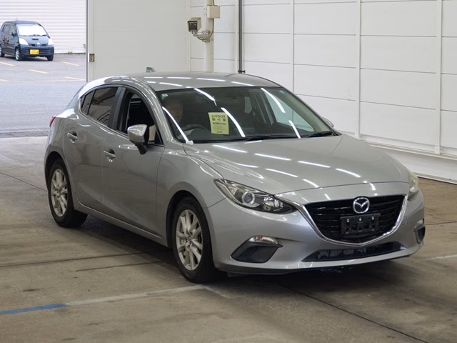 MAZDA AXELA