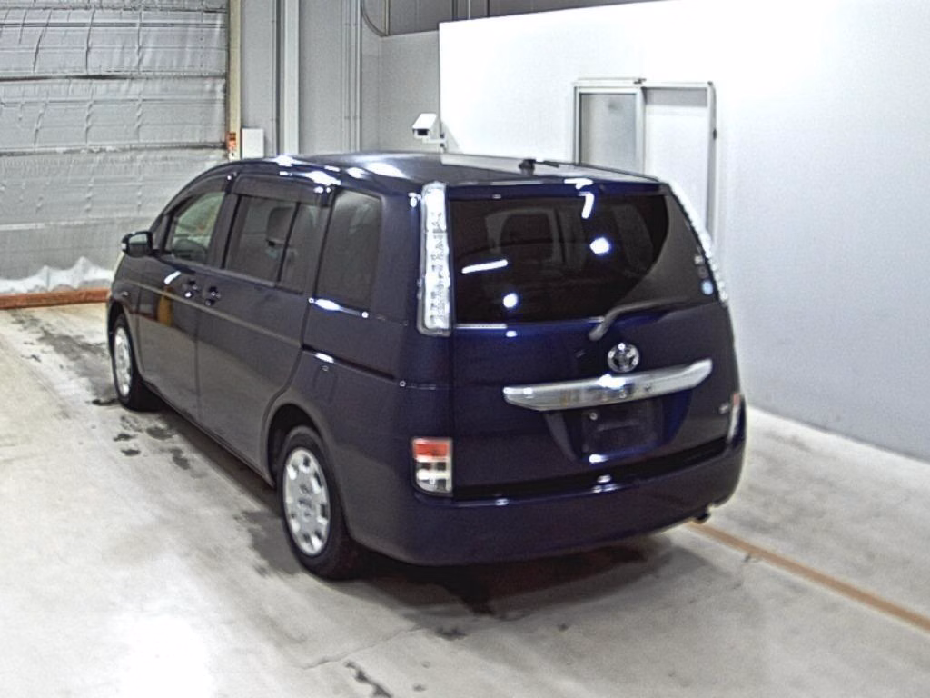 TOYOTA ISIS