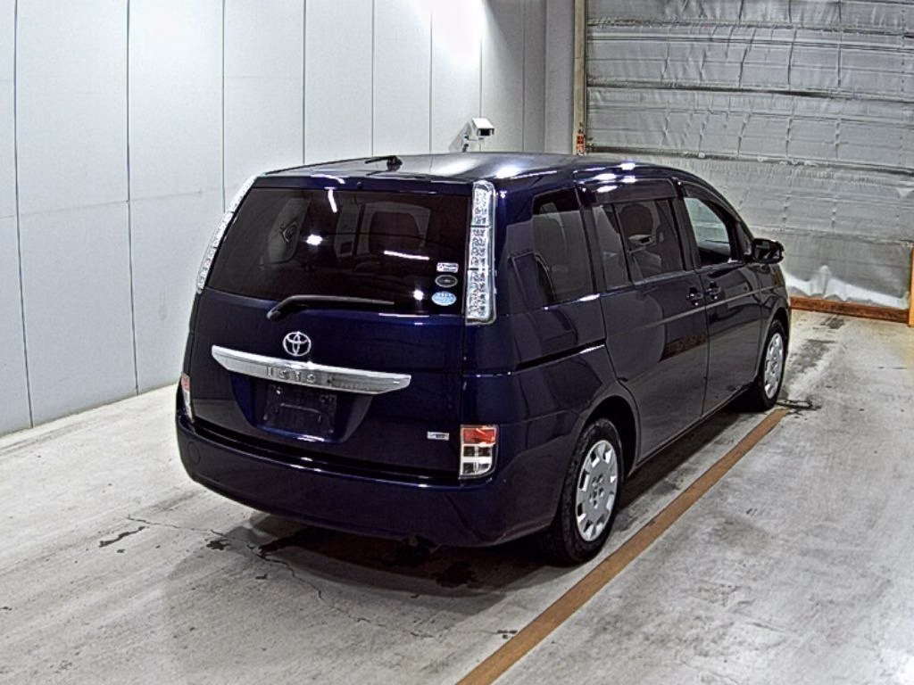 TOYOTA ISIS