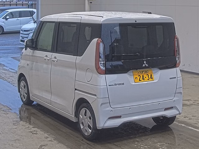 MITSUBISHI EK SPACE