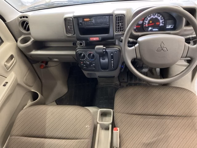 MITSUBISHI MINICAB