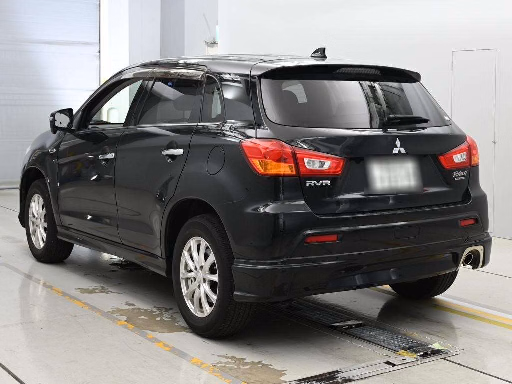 MITSUBISHI RVR
