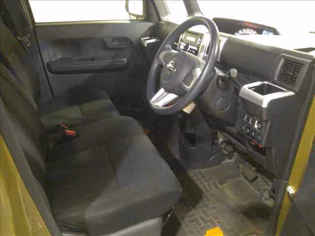 DAIHATSU WAKE