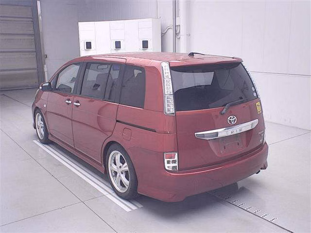 TOYOTA ISIS