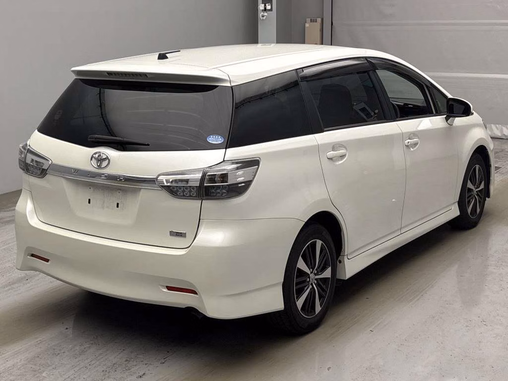 TOYOTA WISH